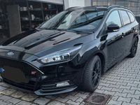 Gebraucht Ford Focus ST 250 PS (183 kW) 2018 Schwarz Kombi