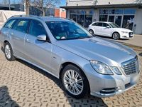 Gebraucht Mercedes E250 204 PS (150 kW) 2012 Silber Kombi