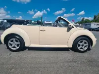 Usata VW Beetle Cabriolet 102 CV (75 kW) 2004 Beige Cabrio