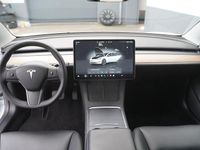 Gebraucht Tesla Model 3 Long Range AWD 366 kW (498 PS) 2022 Weiß Limousine