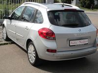 Gebraucht Renault Clio II Luxe 111 PS (81 kW) 2009 Silber Limousine