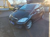 Gebraucht Mercedes A180 109 PS (80 kW) 2011 Schwarz Kleinwagen
