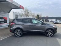 Gebraucht Ford Kuga Titanium 150 PS (110 kW) 2017 Grau SUV