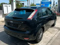 Usado Ford Focus 101 CV (74 kW) 2010 Negro Berlina