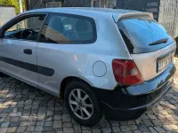 Käytetty Honda Civic 110 HP (80 kW) 2001 Hopea Sedan