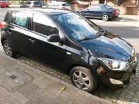 Gebraucht Hyundai i20 86 PS (63 kW) 2013 Schwarz Kleinwagen