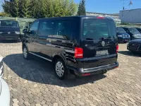 Second-hand VW T5 Highline 179 CP (131 kW) 2015 Negru Van