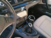 Gebraucht BMW 118 Cabriolet 140 PS (102 kW) 2011 Rot Cabrio