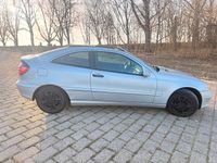 Gebraucht Mercedes C180 143 PS (105 kW) 2003 Silber Coupé
