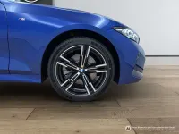 Gebraucht BMW 330e M Sport 292 PS (214 kW) 2025 Blau Kombi