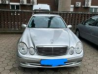 Gebraucht Mercedes E320 204 PS (150 kW) 2004 Silber Limousine
