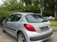Gebraucht Peugeot 207 95 PS (69 kW) 2007 Grau Kleinwagen