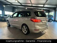 Gebraucht BMW 218 Advantage 150 PS (110 kW) 2018 Glaciersilber Van / Kleinbus