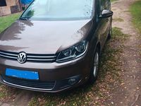 Gebraucht VW Touran Cup 140 PS (102 kW) 2015 Braun Van / Kleinbus