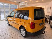 Gebraucht VW Caddy Trendline 102 PS (75 kW) 2016 Gelb Van / Kleinbus