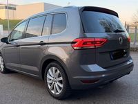 Gebraucht VW Touran 150 PS (110 kW) 2015 Grau Van / Kleinbus