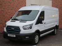 Gebraucht Ford Transit Trend 135 kW (184 PS) 2022 Frozen white Van / Kleinbus