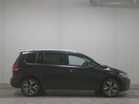 Gebraucht VW Touran Active 150 PS (110 kW) 2022 Schwarz Van / Kleinbus