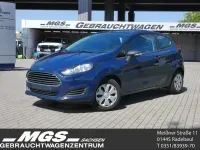 Gebraucht Ford Fiesta Ambiente 60 PS (44 kW) 2014 Blazerblau Kleinwagen