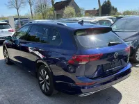 Gebraucht VW Golf VIII Move 150 PS (110 kW) 2023 Atlantic blue Kombi