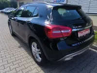 Gebraucht Mercedes GLA180 122 PS (89 kW) 2015 Schwarz SUV