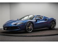 Gebraucht Ferrari 296 901 PS (662 kW) 2024 Blau Cabrio