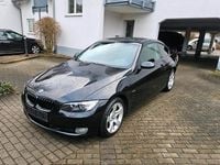 Gebraucht BMW 320 170 PS (125 kW) 2009 Schwarz Coupé