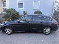 Gebraucht Mercedes CLA180 122 PS (89 kW) 2018 Schwarz Limousine