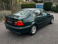 Gebraucht BMW 320 150 PS (110 kW) 1998 Grün Limousine