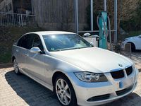 Gebraucht BMW 320 150 PS (110 kW) 2006 Silber Limousine