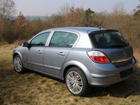 Gebraucht Opel Astra Elegance 125 PS (91 kW) 2004 Silber Limousine