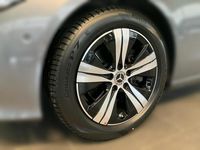 Gebraucht Mercedes C200 Avantgarde 204 PS (150 kW) 2024 Selenitgrau metallic Limousine