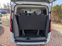 Gebraucht Ford Tourneo 131 PS (96 kW) 2020 Frostweiß Van / Kleinbus