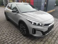 Neu Kia XCeed 179 PS (131 kW) 2025 Wolfsgrau SUV