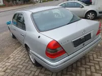 Gebraucht Mercedes C220 Elegance 150 PS (110 kW) 1994 Silber Limousine
