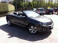 Gebraucht VW Eos 122 PS (89 kW) 2011 Braun metallic Cabrio
