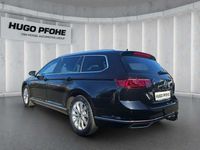 Gebraucht VW Passat Elegance 150 PS (110 kW) 2024 Deep black perleffekt Kombi