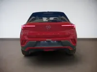 Neu Opel Mokka Elegance 101 PS (74 kW) 2025 Rot rubi/typ aussenverkleidung SUV