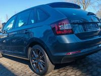 Gebraucht Skoda Rapid Emotion Plus 125 PS (91 kW) 2015 Grau Kleinwagen