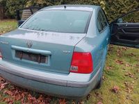Gebraucht VW Passat 150 PS (110 kW) 1998 Grün Limousine