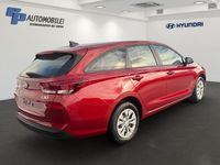 Neu Hyundai i30 97 PS (71 kW) 2025 Rot Limousine