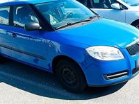 Używany Skoda Fabia 60 KM (44 kW) 2009 Niebieski Hatchback