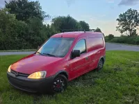 Gebraucht Opel Combo 65 PS (47 kW) 2004 Rot Van / Kleinbus