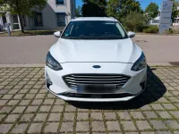 Gebraucht Ford Focus Cool & Connect 125 PS (91 kW) 2020 Weiß Kombi