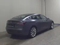Usata Tesla Model 3 258 kW (351 CV) 2019 Argento Berlina