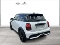 Gebraucht Mini Cooper S Classic 178 PS (130 kW) 2024 Weiß metallic Kleinwagen