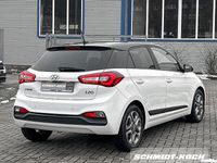 Gebraucht Hyundai i20 Style 84 PS (61 kW) 2019 Weiß Kleinwagen