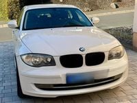 Gebraucht BMW 116 122 PS (89 kW) 2010 Weiß Kleinwagen