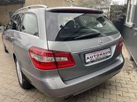 Gebraucht Mercedes E200 Elegance 184 PS (135 kW) 2010 Palladiumsilber  metalliclack Kombi