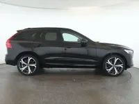 Gebraucht Volvo XC60 Plus 197 PS (144 kW) 2023 Onyx black SUV